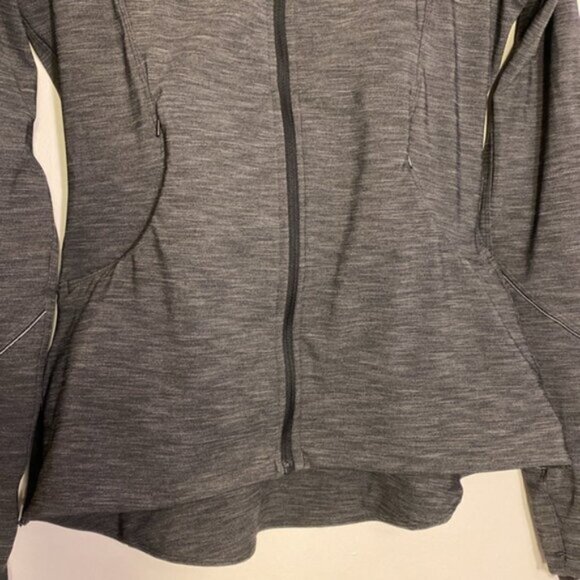 Lululemon Define Jacket Women's 6 Gray Black Full Zip Pockets Peplum Thumb Holes - Picture 10 of 16